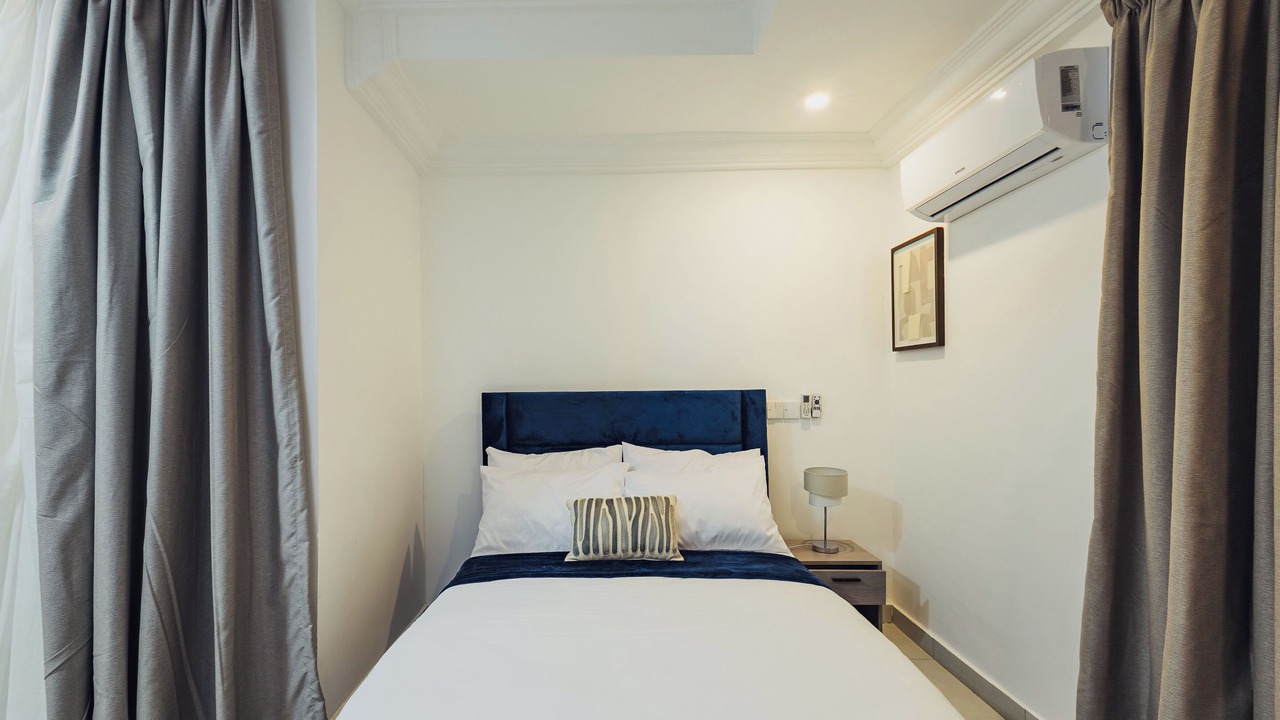 Photo of Bedroom in Sekondi-Takoradi