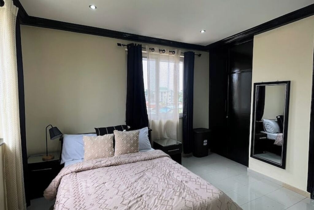 Photo of Bedroom in Osu