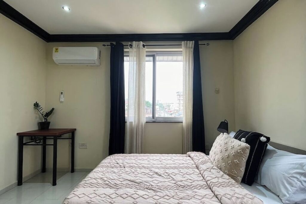 Photo of Bedroom in Osu