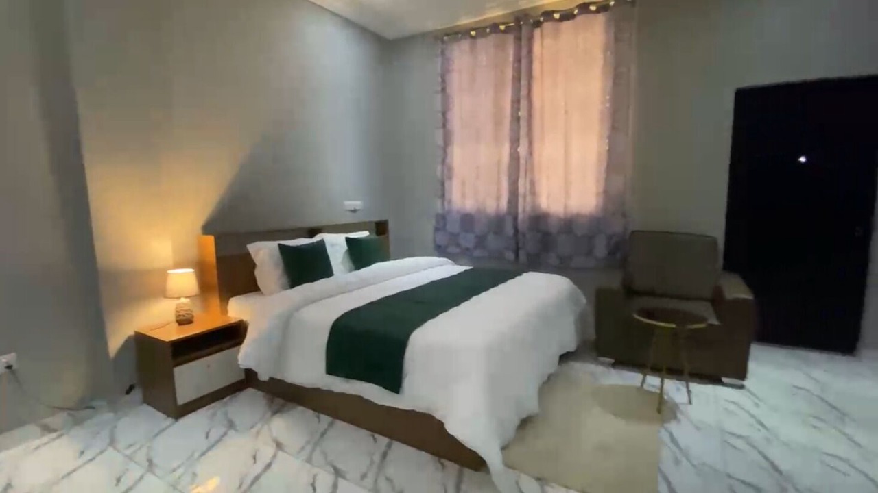 Photo of Bedroom in Tema