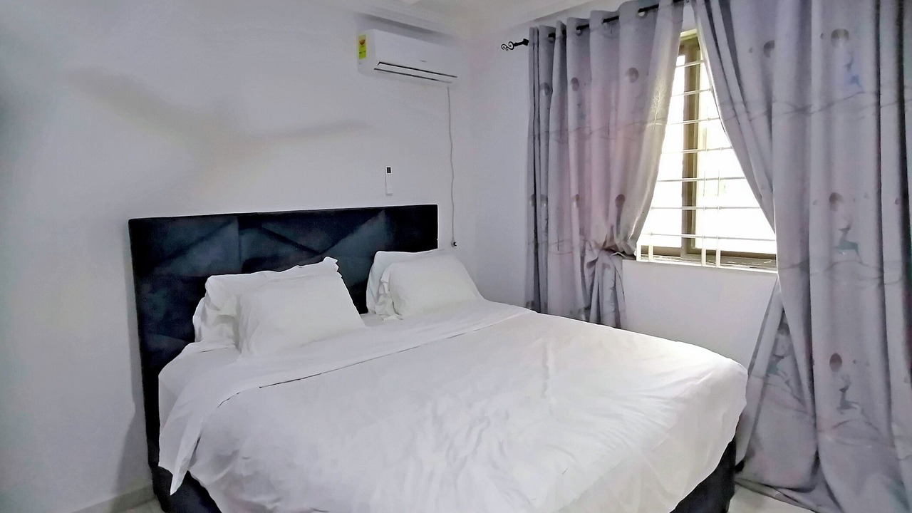 Photo of Bedroom in Tema