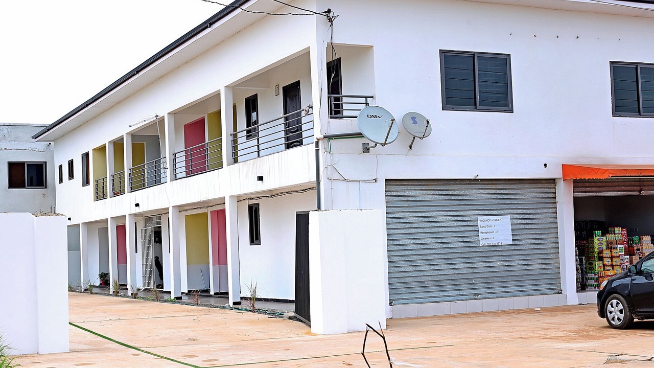 Photo of Outdoor in Tema