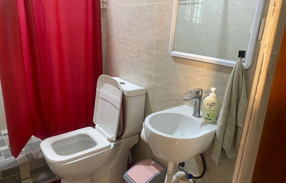 Photo of Bathroom in Kokomlemle