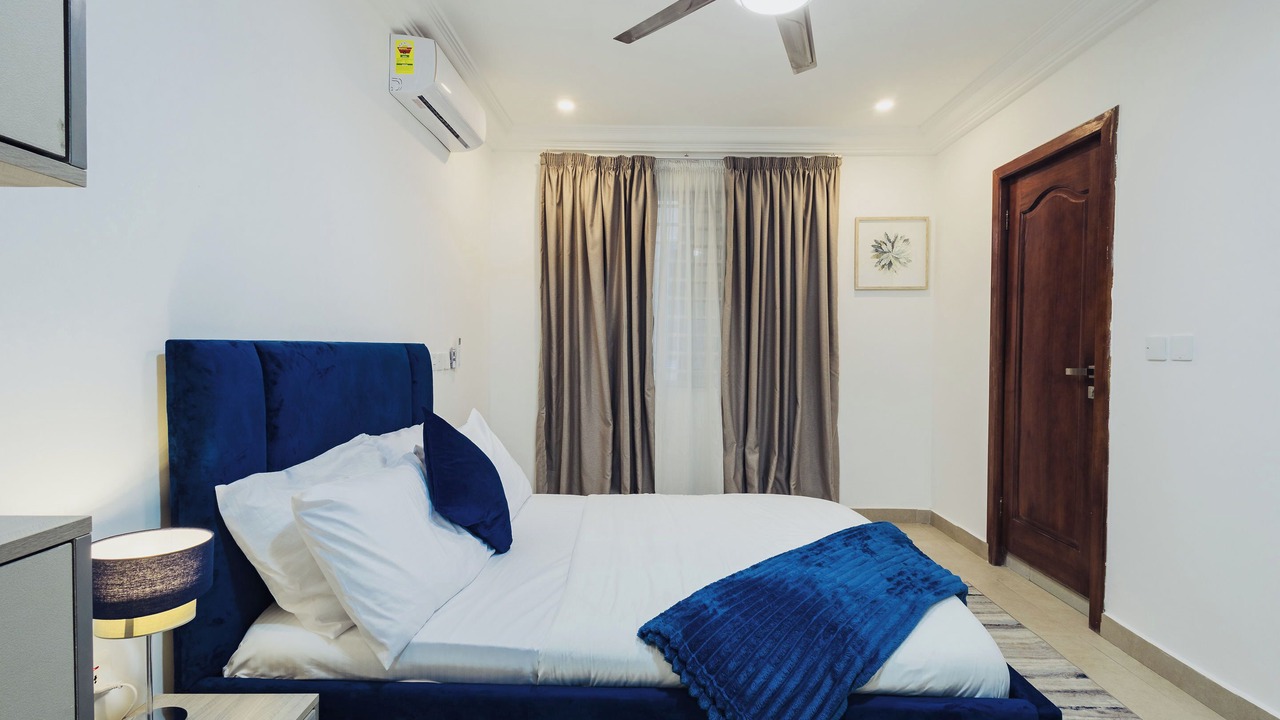 Photo of Bedroom in Sekondi-Takoradi