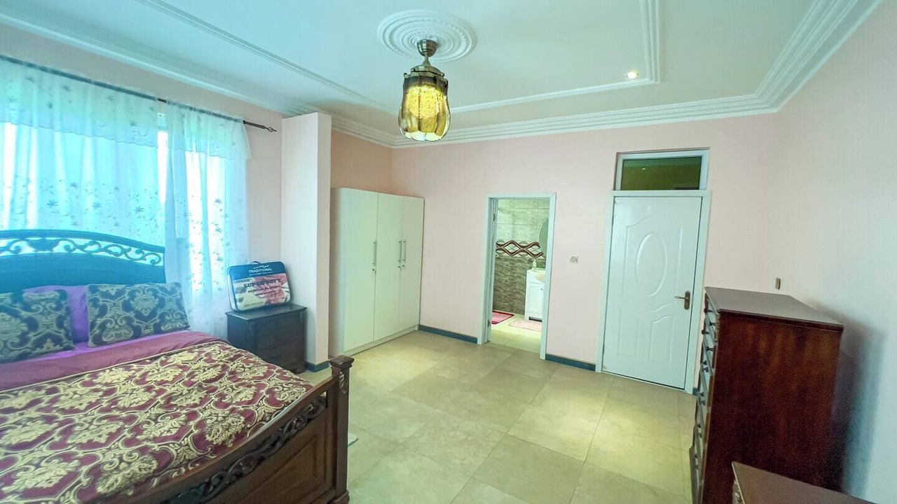 Photo of Bedroom in Janman