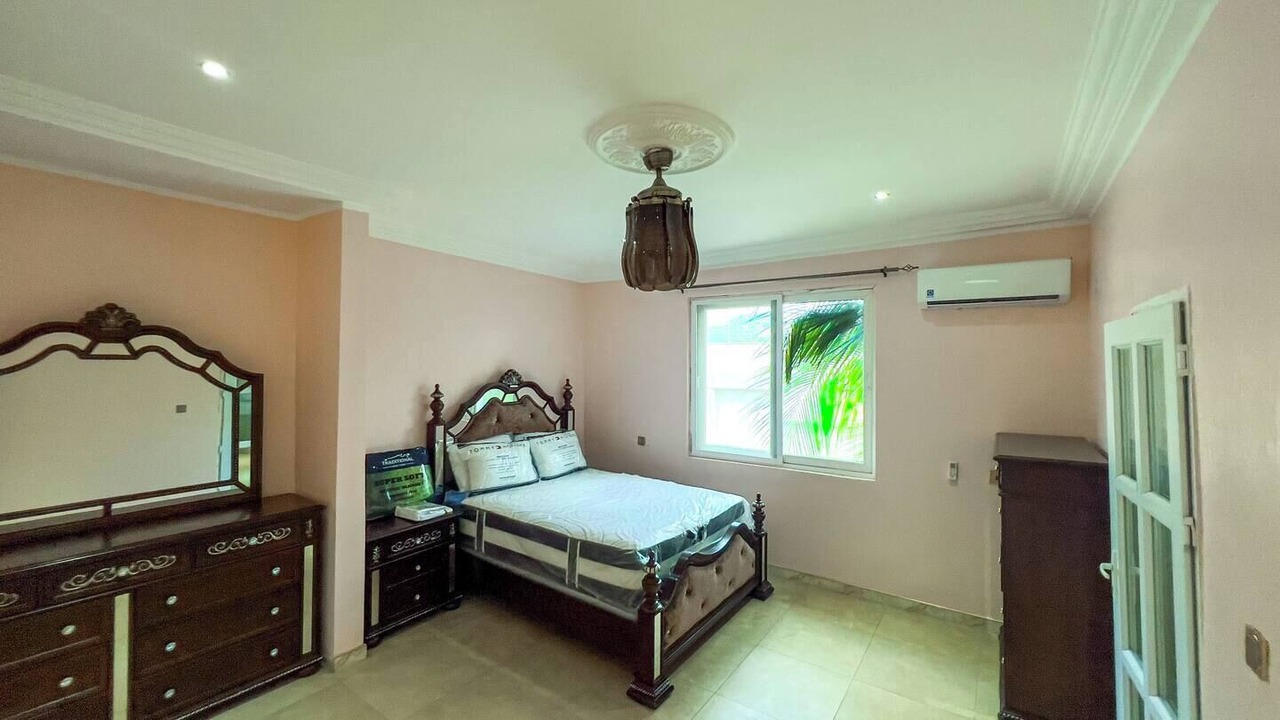 Photo of Bedroom in Janman