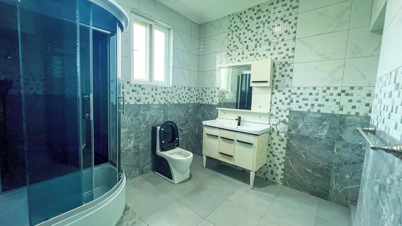Photo of Bathroom in Janman