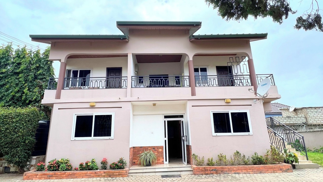 Photo of Outdoor in Adenta