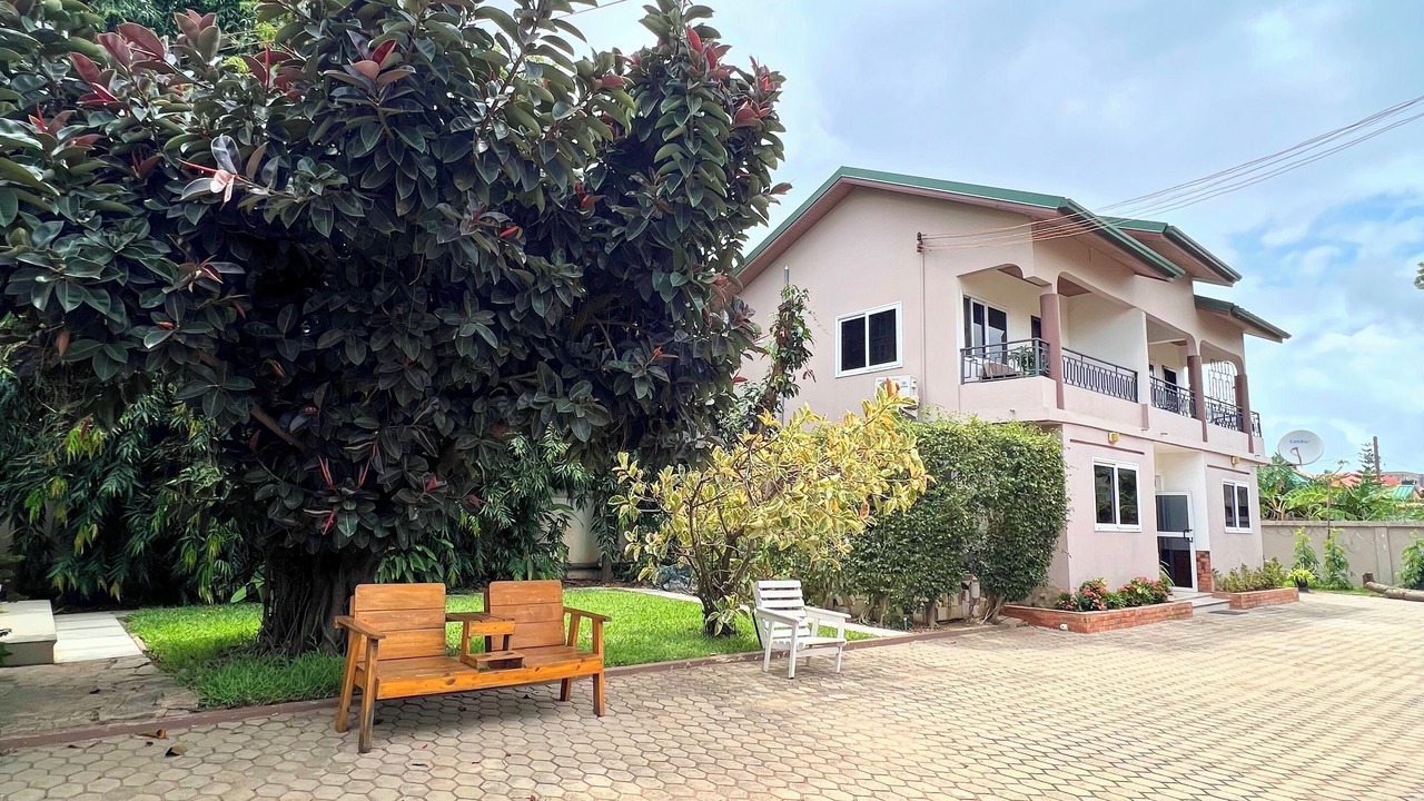 Photo of Patio Balcony in Adenta