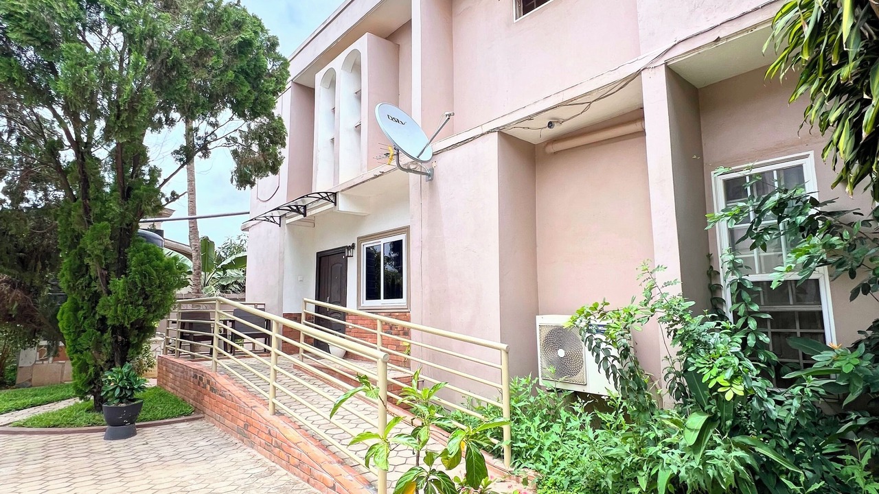 Photo of Outdoor in Adenta