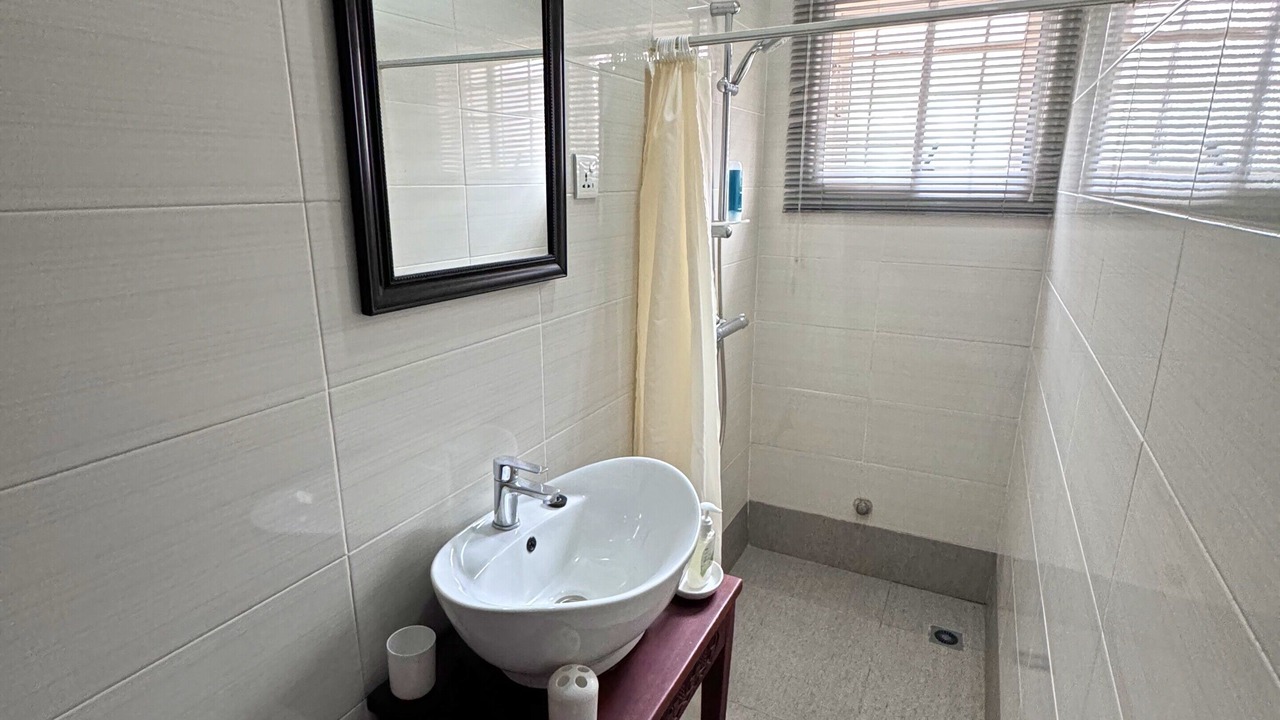 Photo of Bathroom in Adenta
