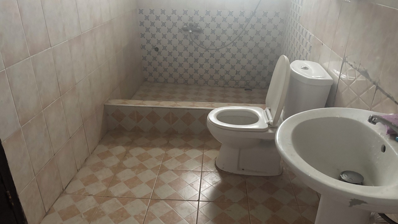 Photo of Bathroom in Sekondi-Takoradi