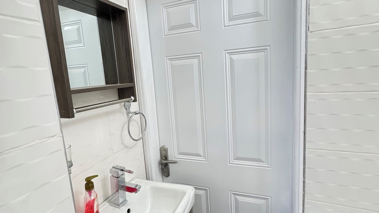 Photo of Bathroom in Santeo