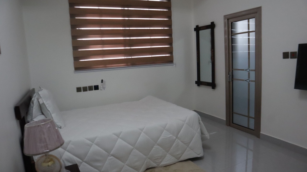 Photo of Bedroom in Agblesia