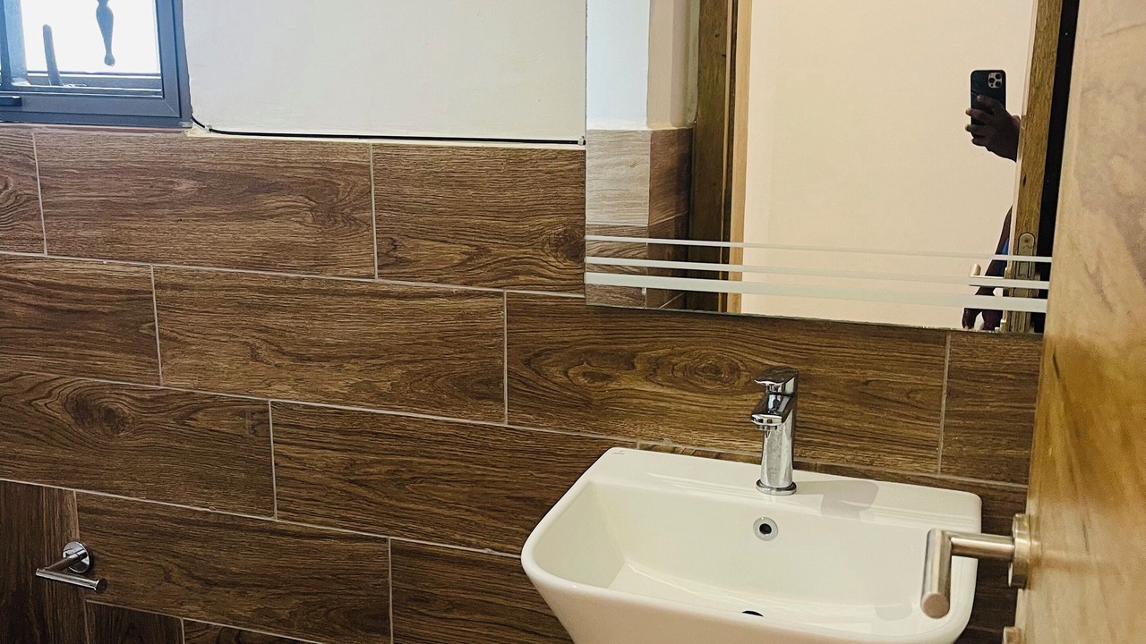 Photo of Bathroom in Agblesia