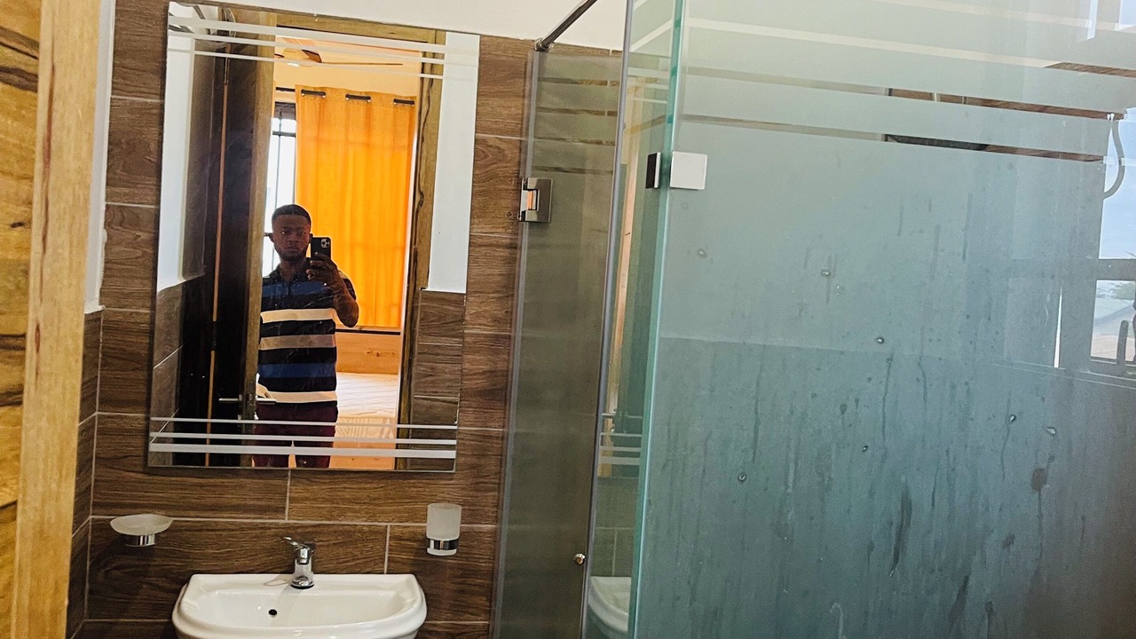 Photo of Bathroom in Agblesia