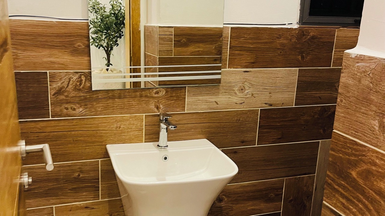 Photo of Bathroom in Kokomlemle