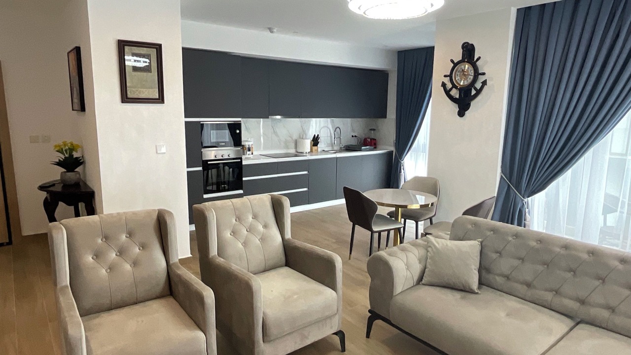 Photo of Livingroom in Roman Ridge