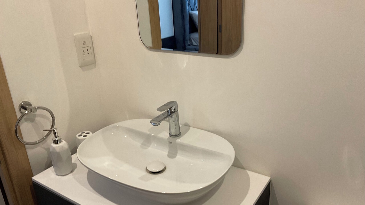 Photo of Bathroom in Roman Ridge
