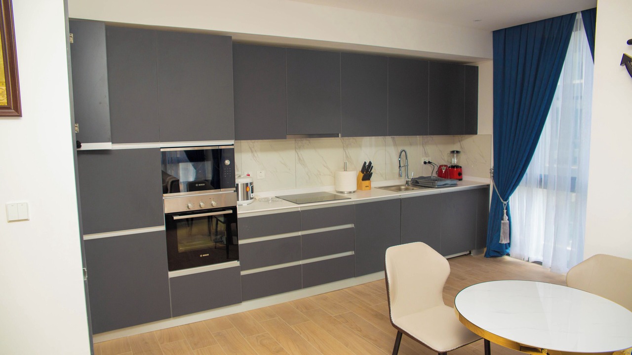 Photo of Kitchen in Roman Ridge