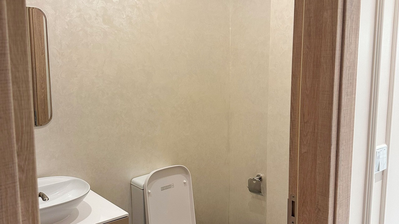 Photo of Bathroom in Roman Ridge