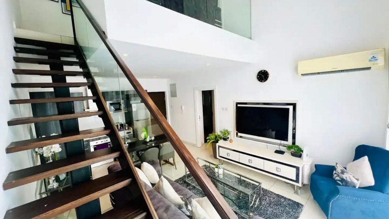 Photo of Livingroom in Cantonments