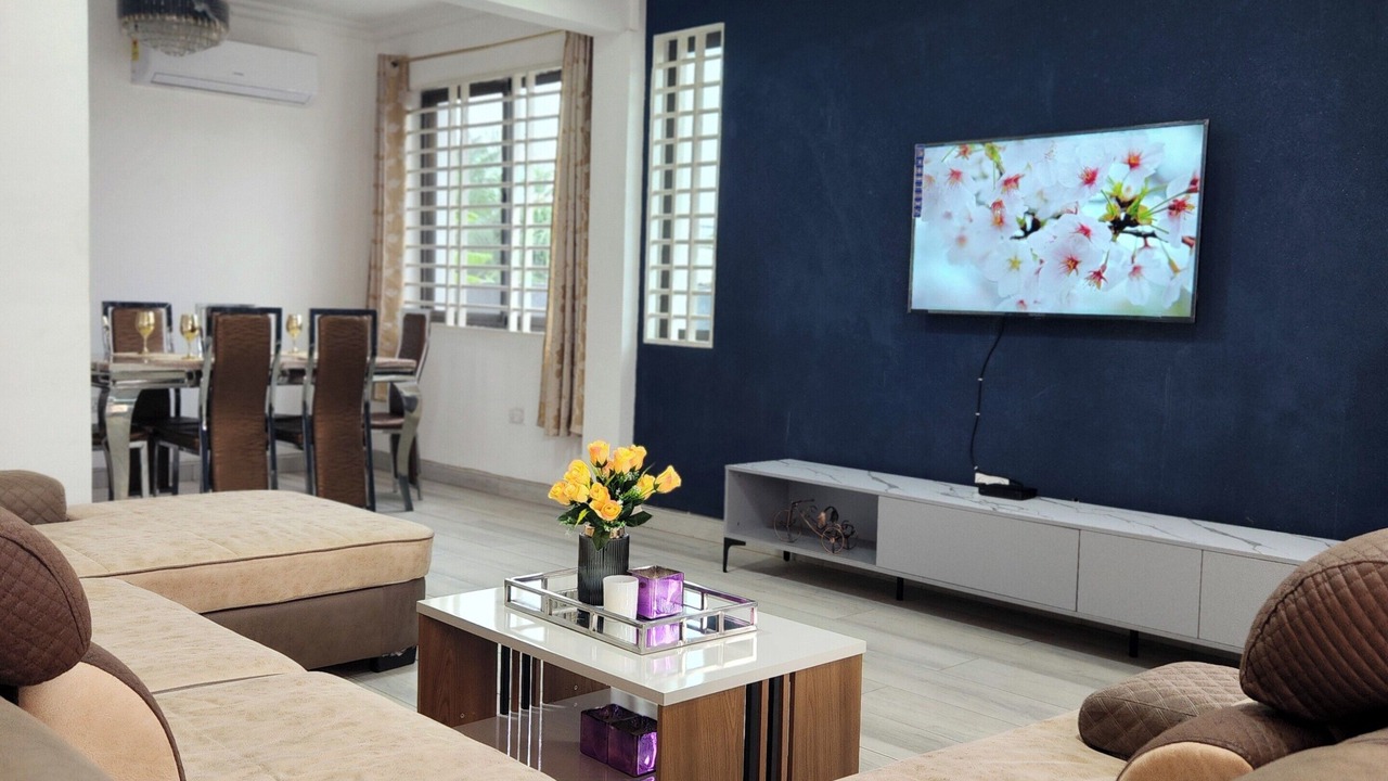 Photo of Livingroom in Adentan