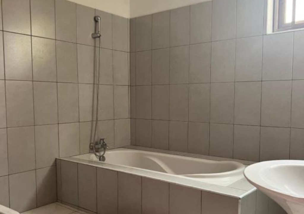 Photo of Bathroom in Sekondi-Takoradi