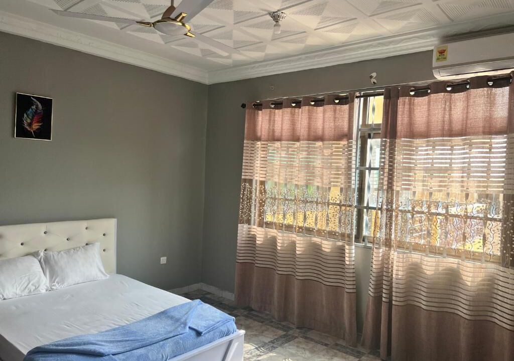 Photo of Bedroom in Sekondi-Takoradi