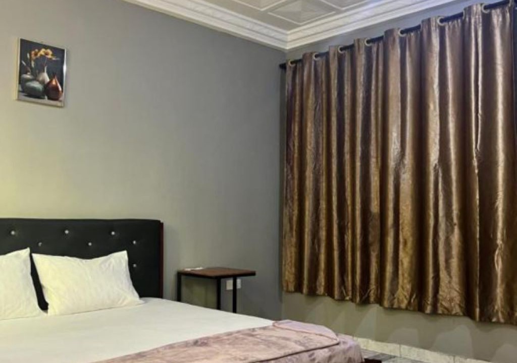 Photo of Bedroom in Sekondi-Takoradi