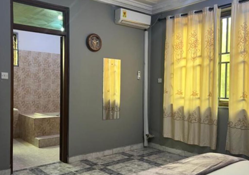 Photo of Bedroom in Sekondi-Takoradi