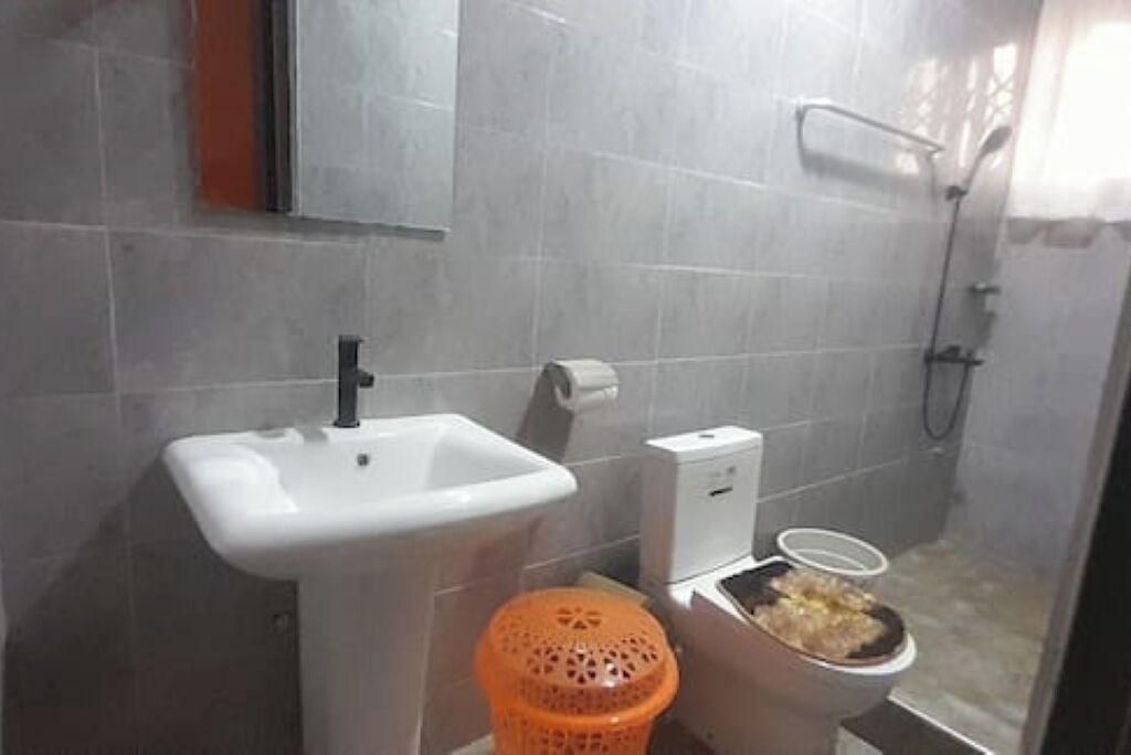 Photo of Bathroom in Sekondi-Takoradi
