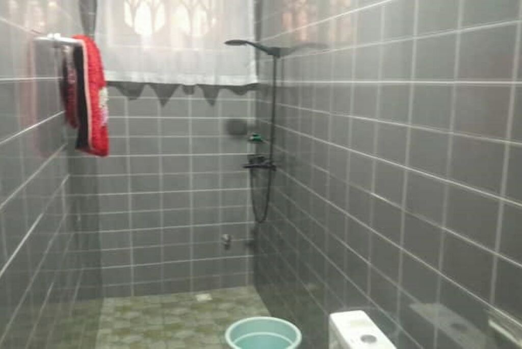 Photo of Bathroom in Sekondi-Takoradi