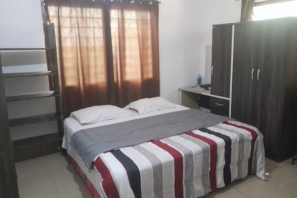 Photo of Bedroom in Sekondi-Takoradi