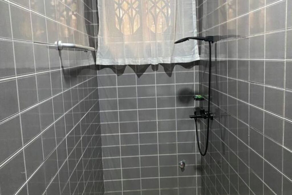 Photo of Bathroom in Sekondi-Takoradi