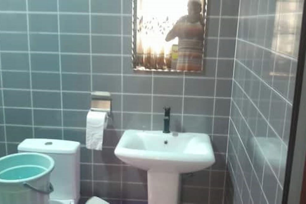 Photo of Bathroom in Sekondi-Takoradi
