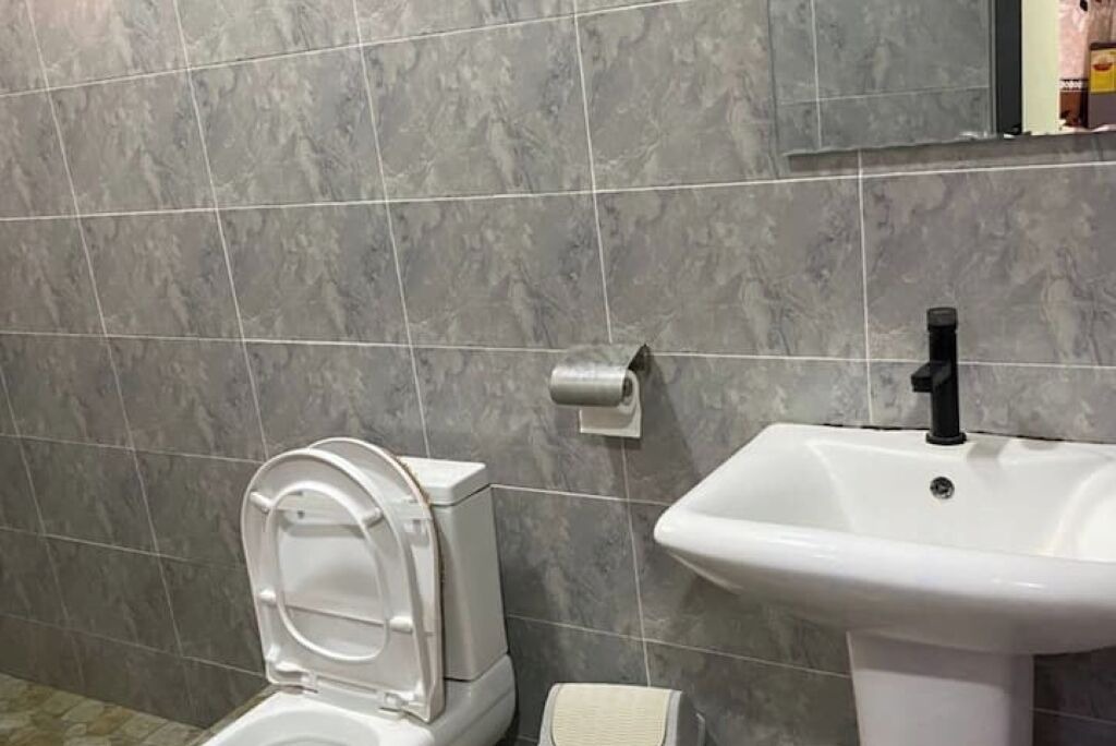Photo of Bathroom in Sekondi-Takoradi