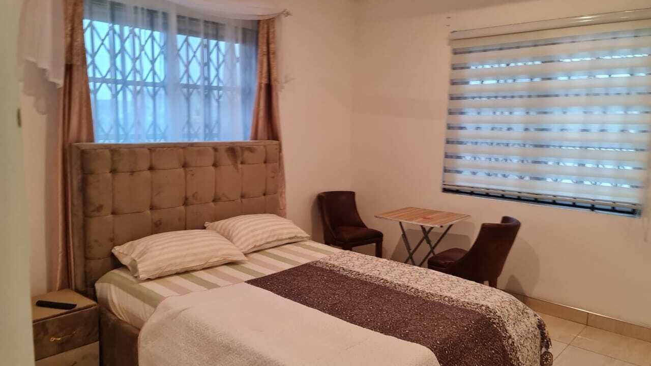 Photo of Bedroom in Tema