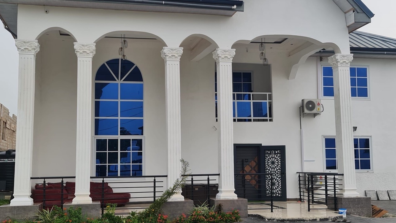 Photo of Outdoor in Tema