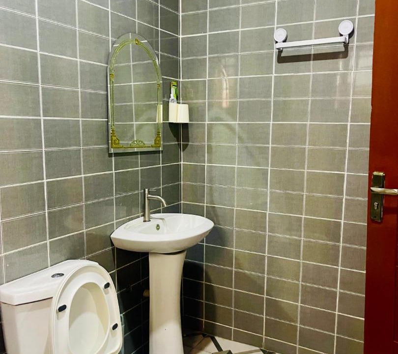 Photo of Bathroom in Oyibi