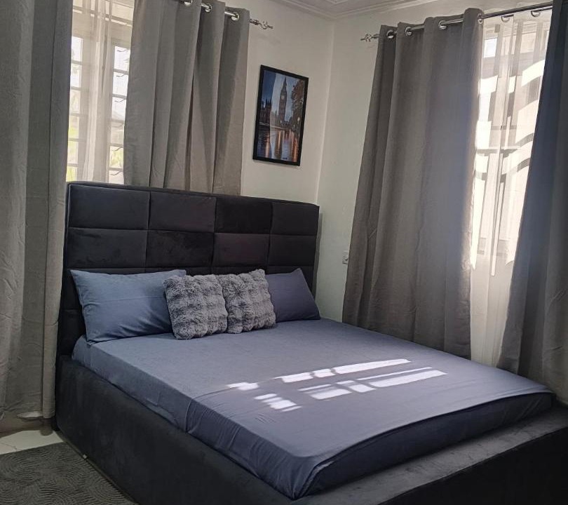 Photo of Bedroom in Madina