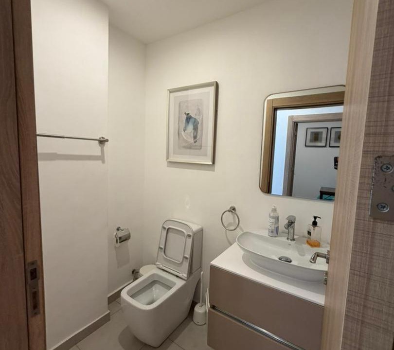 Photo of Bathroom in Roman Ridge