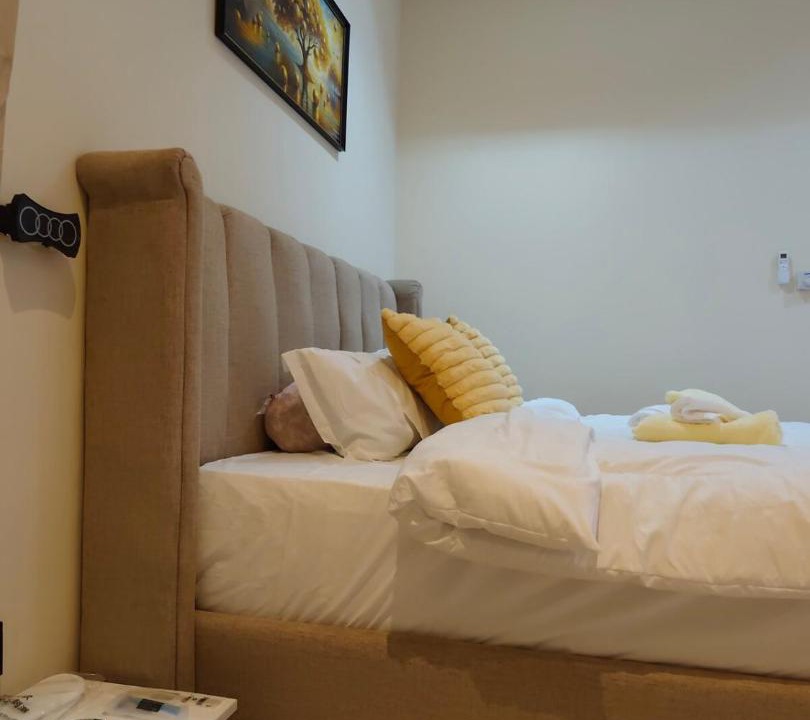 Photo of Bedroom in Adentan