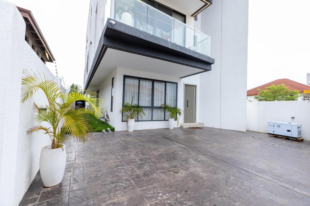 Photo of Patio Balcony in Ogbodjo