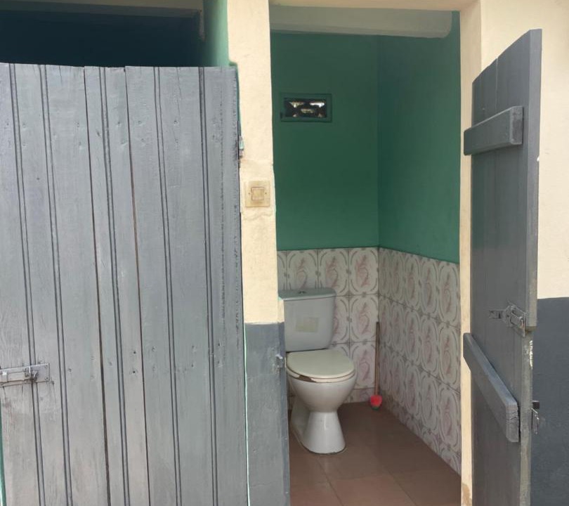 Photo of Bathroom in Kpalime