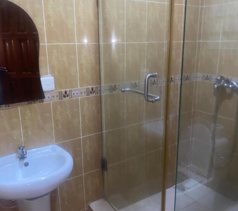 Photo of Bathroom in Adenta