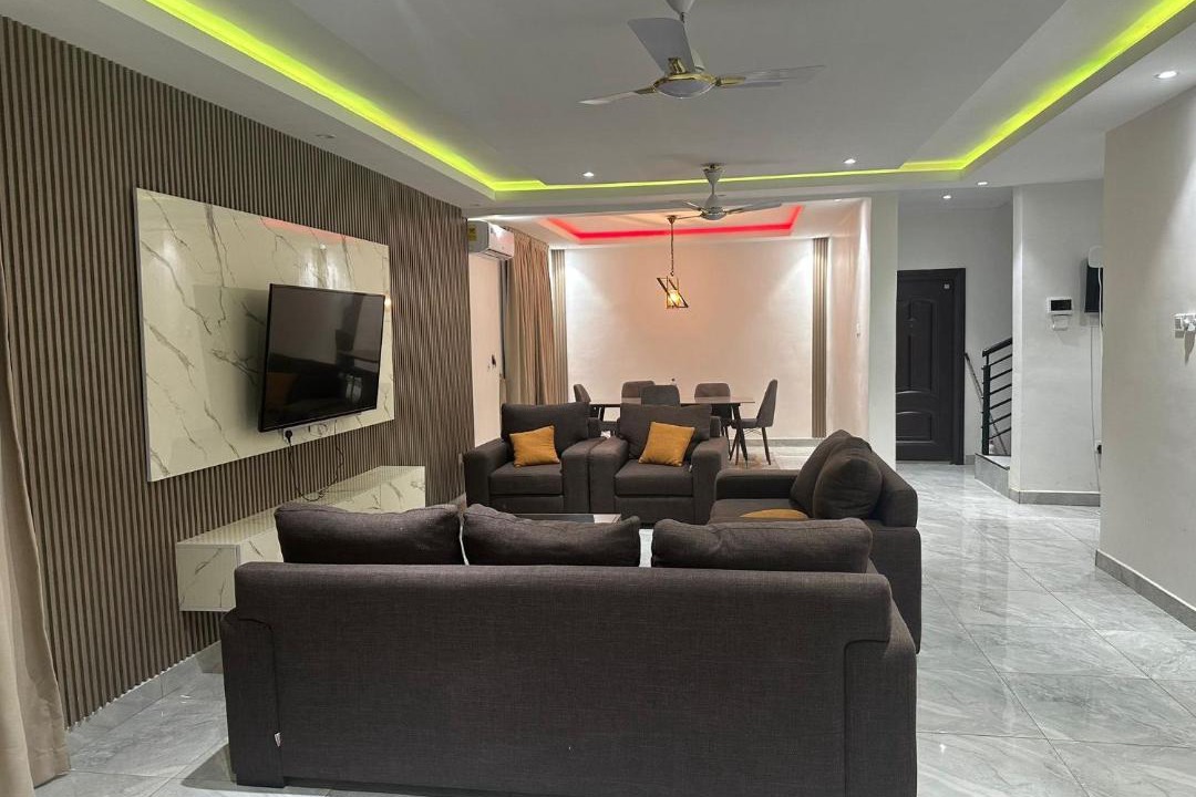 Photo of Livingroom in Kwabenyan