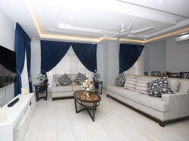 Photo of Livingroom in Oyibi