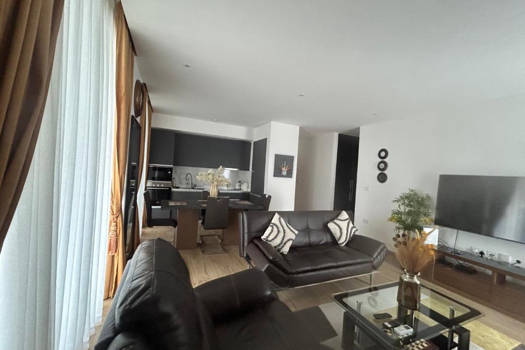 Photo of Livingroom in Roman Ridge