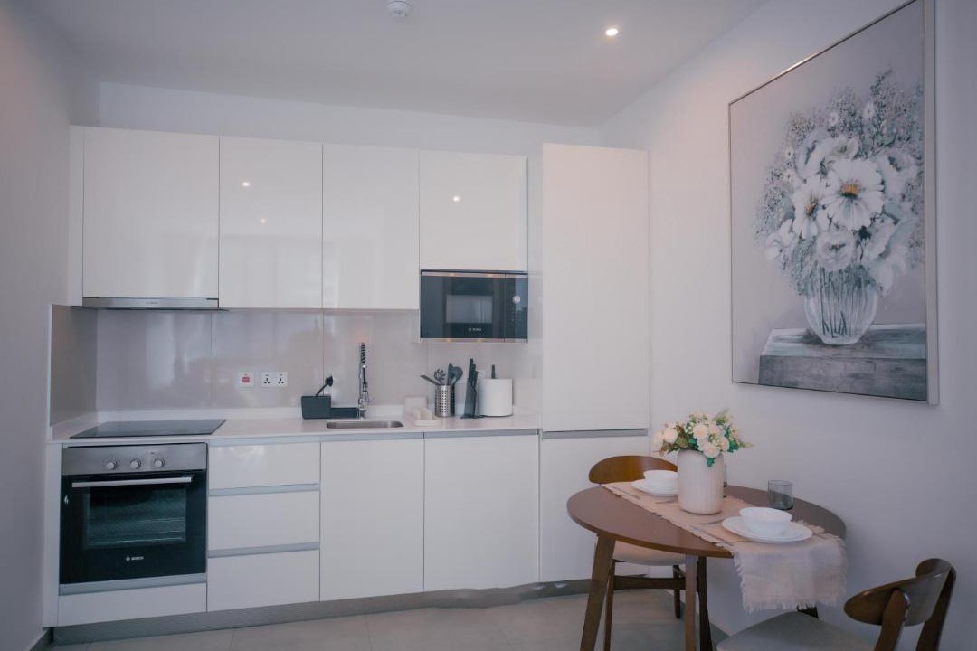 Photo of Kitchen in Roman Ridge